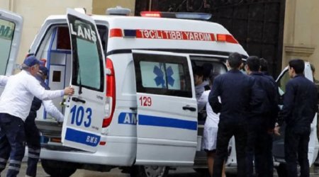 Gəncədə boğazından xəsarət alan gənc Bakıya göndərildi