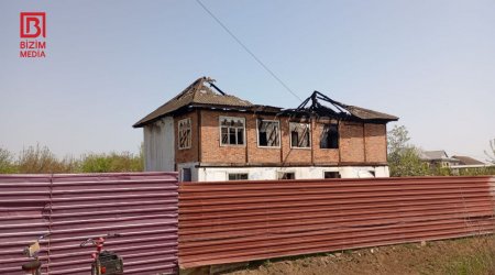 Biləsuvarda GÜCLÜ YANĞIN – Müharibə veteranının evi KÜLƏ DÖNDÜ – FOTO/VİDEO