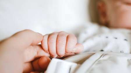 Azərbaycanda körpə ölümləri niyə ARTIB? – SƏBƏBLƏR