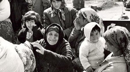 Ağdaban qətliamından 33 İL ÖTÜR