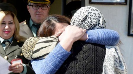 Ərini baltalayan üç uşaq anası azadlığa BURAXILDI - Keçən il həbs olunmuşdu