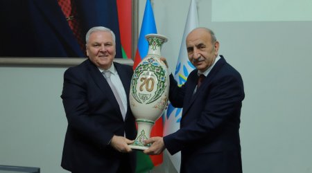 Həsən Həsənov təqaüdə göndərildi - FOTO