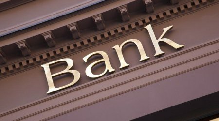 Əhali bu bankdan əmanətlərini geri çəkir