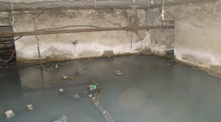 Zirzəmiyə yığılmış suya düşərək boğuldu