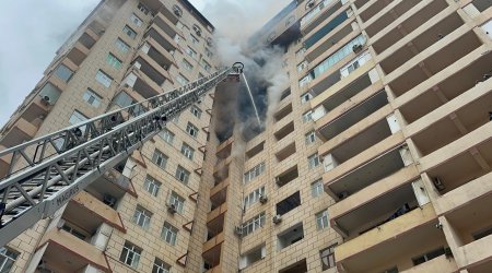 Bakıda yaşayış binasında baş vermiş güclü yanğın belə söndürüldü –FOTO/VİDEO