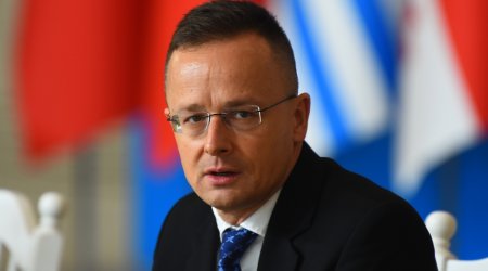 Macarıstan XİN: “Brüssel Ukraynanı Aİ-yə sürükləməklə ittifaqı məhv edir”