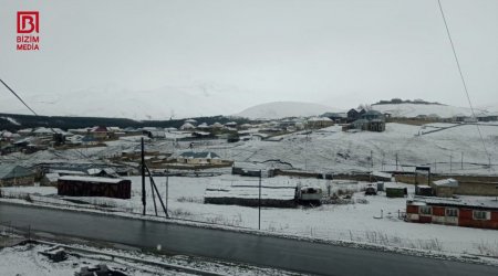 Qərb bölgəsinin dağlıq ərazilərinə qar yağır – FOTO