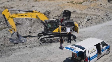 Ağsuda sel ekskavatoru aşırdı: 1 ölü, 3 yaralı var