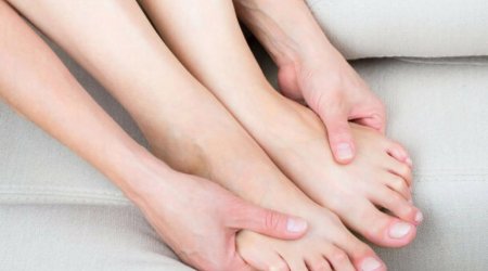 Ayaqların soyuq olması nə dərəcədə təhlükəlidir? - Həkimdən XƏBƏRDARLIQ