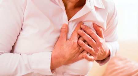 Azərbaycanda qayınana gəlininin qabırğalarını sındıraraq həyatını XİLAS EDİB