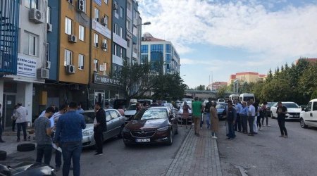 İstanbulda zəlzələ zamanı 151 nəfər özünü binadan atıb - VİDEO