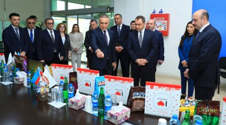 Nizami Rayon İcra Hakimiyyətinin başçısı Sahibkarlar Günü ilə əlaqədar “Ulduz” şokolad fabrikini ziyarət edib - FOTO