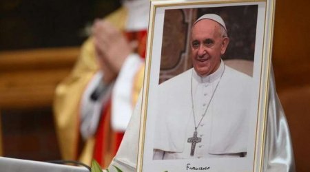 Roma Papası bu gün dəfn ediləcək - Məzarında bu söz YAZILACAQ