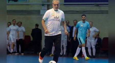 Pezeşkian futbol oynadı – VİDEO