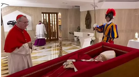 Papa Fransisk DƏFN EDİLDİ - FOTO/VİDEO