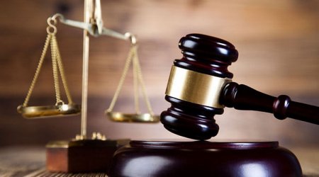 Təhsil İdarəsinin pulunu mənimsəyən məktəb direktoru ilə bağlı qərar verildi