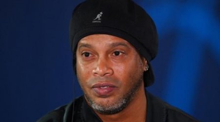 Ronaldinyo onunla bir komandada oynaya bilmədiyinə TƏƏSSÜFLƏNİR