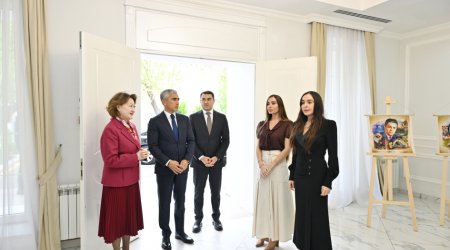 Leyla Əliyeva və Arzu Əliyeva Türk Mədəniyyəti və İrsi Fondunu ZİYARƏT ETDİLƏR - FOTO
