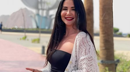 Leyla çənəsini "uzatdı", görün nə hala düşdü - FOTO