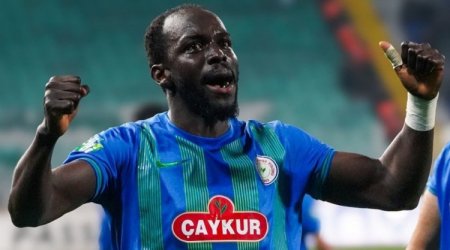 “Zenit” Türkiyə klubunun üzvü ilə MARAQLANIR