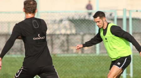 "Neftçi" "Kəpəz"lə matça 5 itki ilə ÇIXACAQ