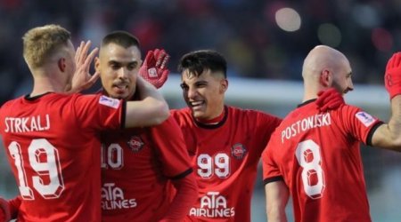 AFFA "Traktor"u TƏBRİK ETDİ - FOTO