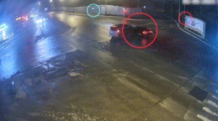“Qırmızı”da keçərək qəza törətdi - ANBAAN VİDEO