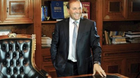 Hacı İbrahim Nehrəmli məşhur binasını bu məmurun oğluna satdı – FOTO