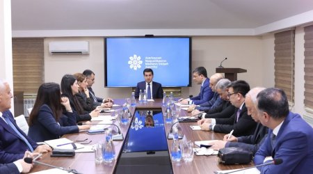 Hikmət Hacıyev Medianın İnkişafı Agentliyində media subyektlərinin rəhbərləri ilə görüşüb - FOTO