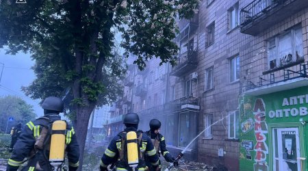 Rusiya Kiyevi ballistik raketlə vurdu: 2 ölü, 5 yaralı var – FOTO