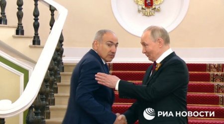 Paşinyan Putinlə görüşdə gülüş obyektinə çevrildi – VİDEO