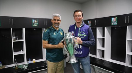 Türkiyə klubu çempion baş məşqçini İSTEFAYA göndərdi