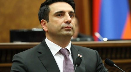 Simonyan Ermənistanın kapitulyasiyası ilə bağlı detalları açıqladı: “Düşünürdüm ki, gedib kiminsə ayağına yıxılacağam” – VİDEO