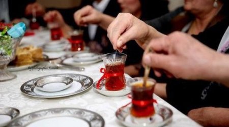 Elçiliyə gələn bəyin hərəkətləri QINANDI - VİDEO