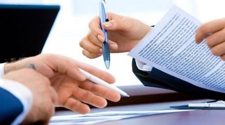 Şirkət rəhbəri işçini bu halda cərimələyə BİLƏR – HÜQUQİ İZAH