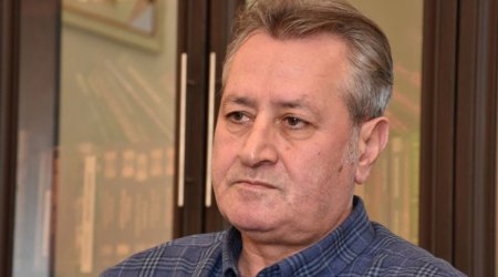 “Qadınlar həyatdakı boşluqları doldurmaq üçün şeir yazırlar” – Elçin Hüseynbəyli