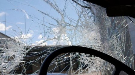 Gəncədə ağır qəza: Motosiklet sürücüsü xəstəxanalıq oldu