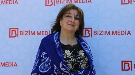 Həvva Adəmsoyun imza günü keçirildi - FOTO