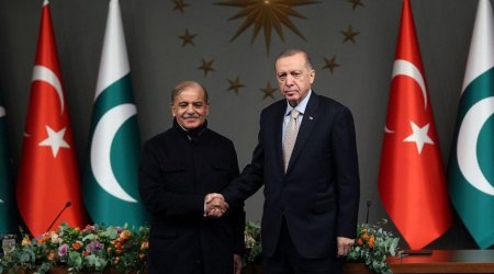Pakistan Baş naziri Türkiyədədir - Ərdoğanla görüşəcək