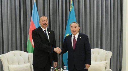 Nazarbayev İlham Əliyevi TƏBRİK ETDİ