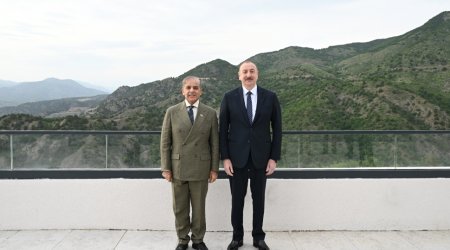 Şahbaz Şərif: "Laçında İlham Əliyevlə görüşmək mənim üçün şərəf idi" - FOTO
