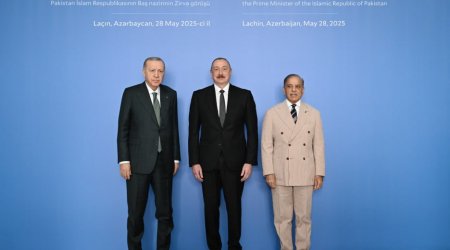 Liderlərin üçtərəfli Zirvə görüşləri mütəmadi olaraq KEÇİRİLƏCƏK