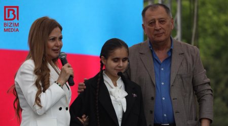 Kitab festivalında Baba Vəziroğlu ilə GÖRÜŞ – FOTO