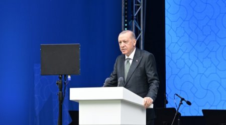Ərdoğan: “1918-ci ildə alovlanan azadlıq məşəli Azərbaycanın yoluna işıq saçır”