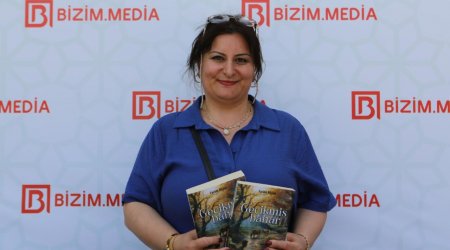 Fəridə Nikbin "Gecikmiş Bahar" kitabını oxucuları üçün imzaladı - FOTO