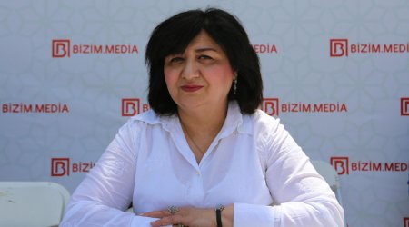 Aytəkin Mehmanqızı oxucuları ilə GÖRÜŞDÜ - FOTO