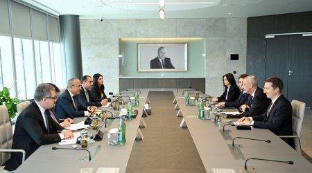 Almaniya şirkətləri ilə ticarət əlaqələrinin genişləndirilməsi üzrə yol xəritəsi İMZALANDI