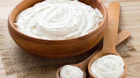 Yatmazdan əvvəl qatıq yesəniz, təsirinə İNANMAYACAQSINIZ!