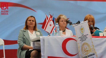 Festivalda Mirvarid Dilbazi və Urkiyə Minə Balmanın xatirəsinə həsr olunmuş poeziya paneli keçirildi – FOTO