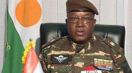 Niger Prezidenti: Sabitliyi pozan fransız qoşunlarına qarşı mübarizə aparırıq